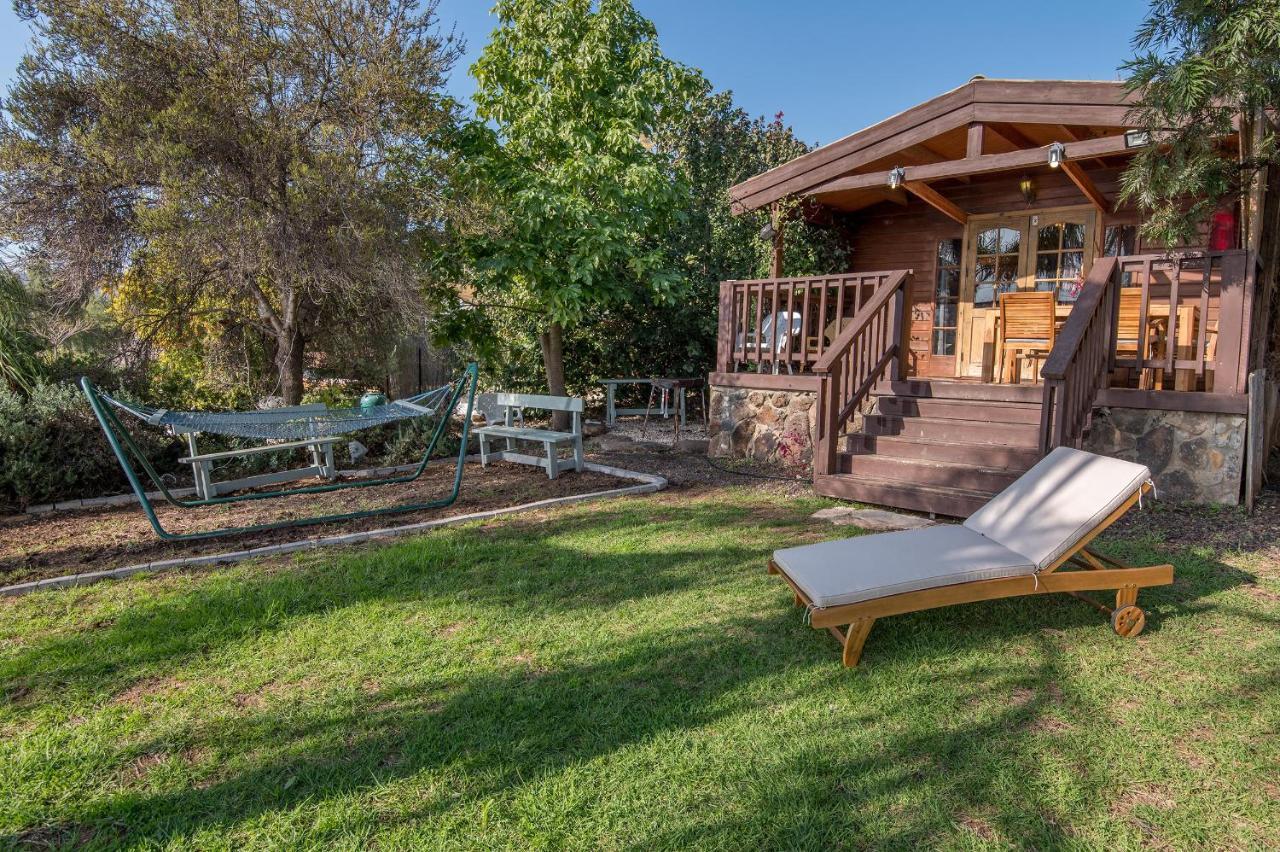Nof Kinneret Cabins 哈德内斯 外观 照片