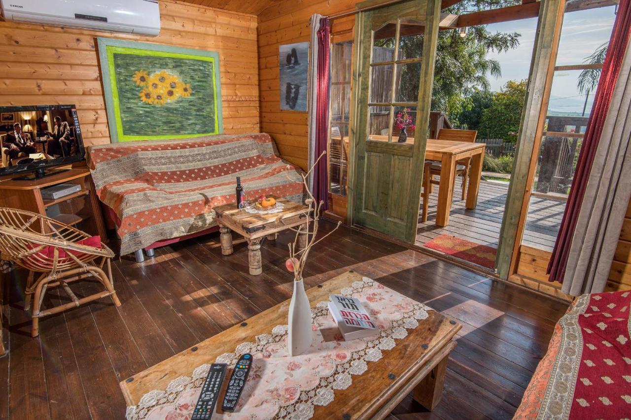 Nof Kinneret Cabins 哈德内斯 外观 照片