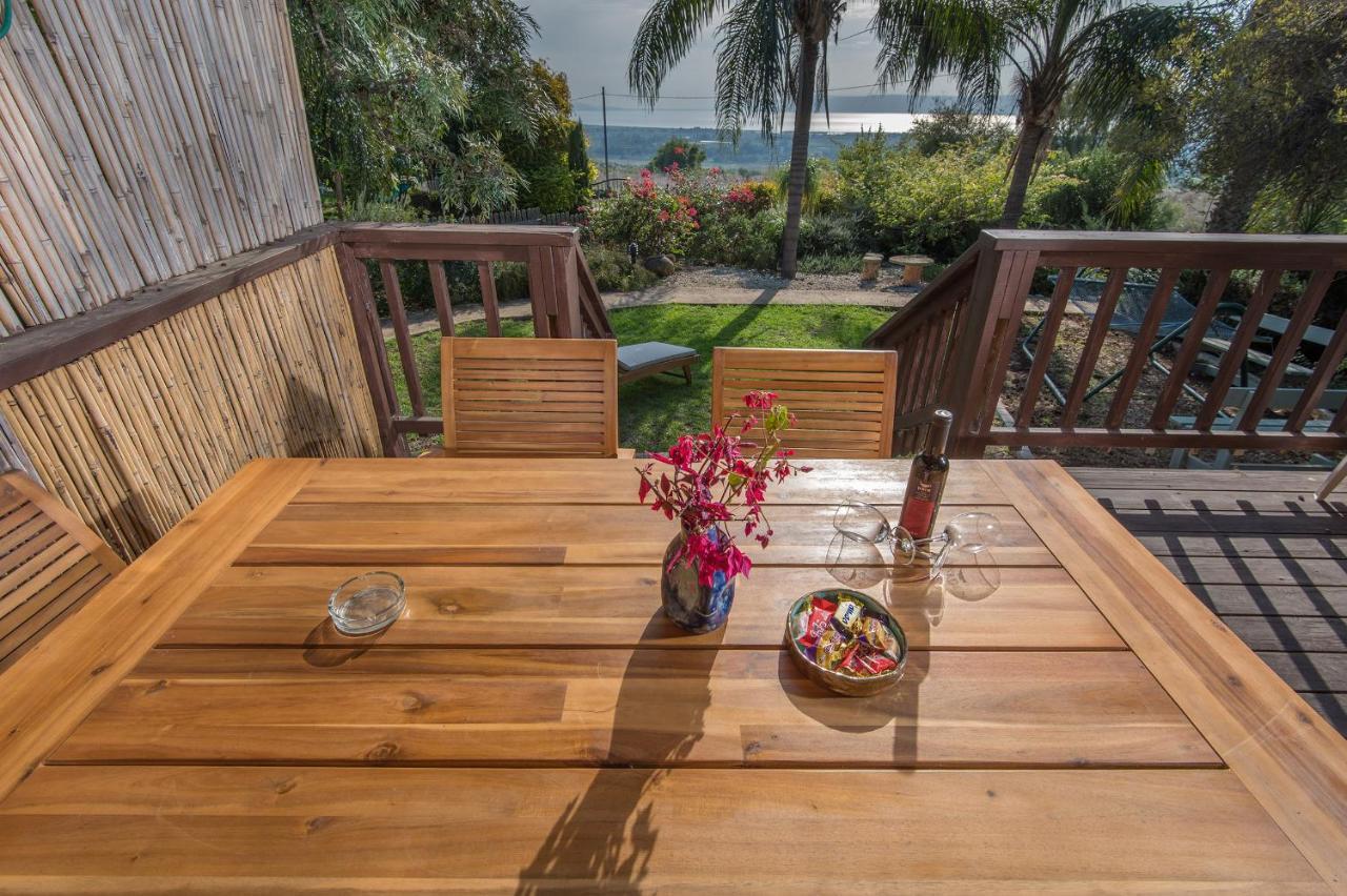 Nof Kinneret Cabins 哈德内斯 外观 照片