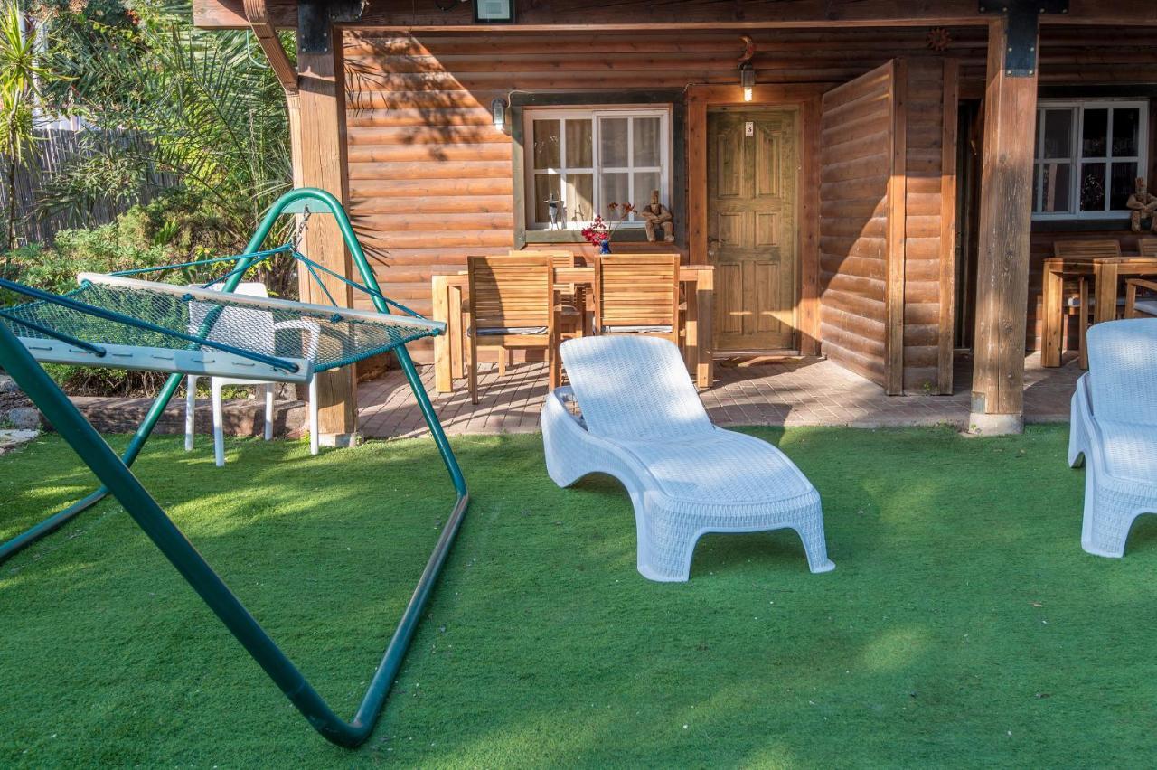Nof Kinneret Cabins 哈德内斯 外观 照片