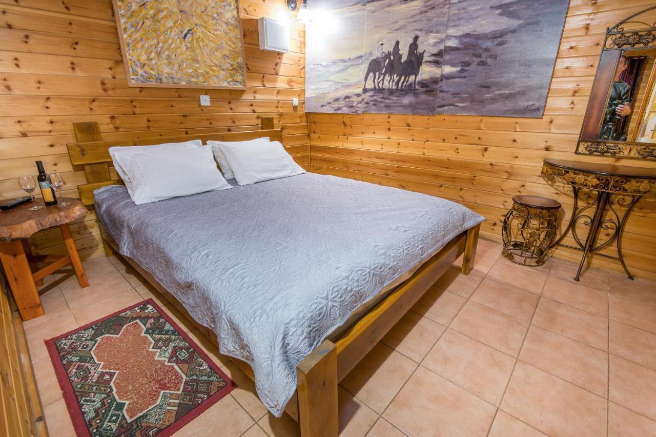 Nof Kinneret Cabins 哈德内斯 外观 照片